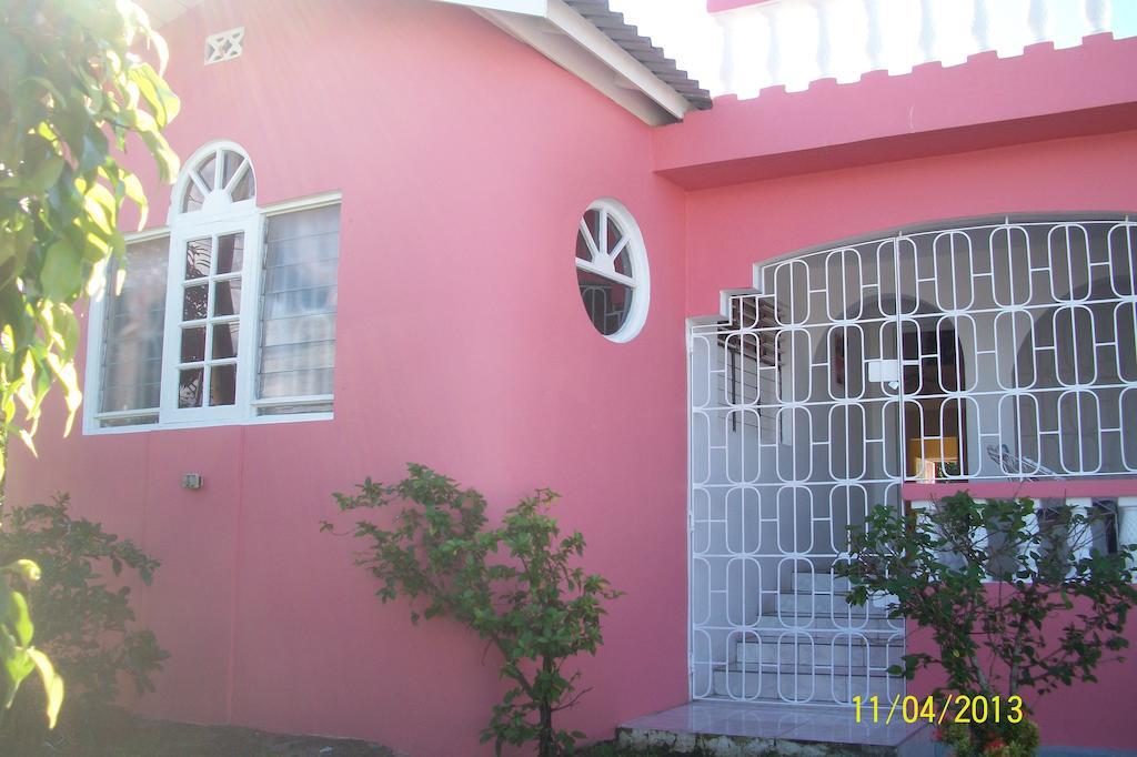 Tina'S Guest House Ocho Rios Exterior foto